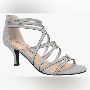 Bella Vita Karlette Silver Glitter Sandal - Size 7.5 (NIB)
